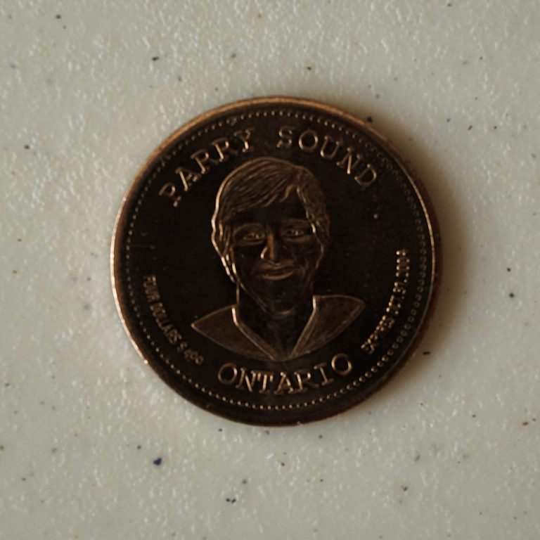 Bobby Orr Hall of Fame Coin